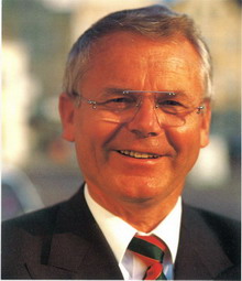 Portrait von Dr. Berndt Seite, Ministerpräsident vom 19. März 1992 bis 3. November 1998