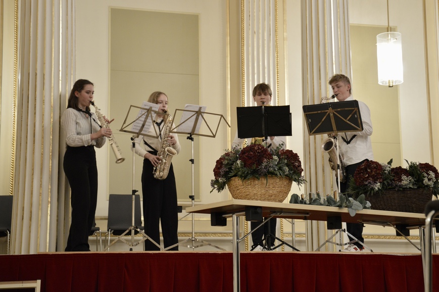 Das Saxophon-Quartett der Ataraxia-Musikschule Schwerin sorgte für die musikalische Umrahmung. 