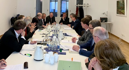 Finanzminister Mathias Brodkorb verhandelte mit den Gewerkschaftsvertretern.