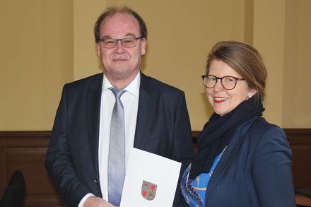 Präsident des Landessozialgericht M-V Axel Wagner und Justizministerin Katy Hoffmeister