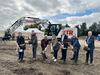 v. l. n. r. Dietger Wille (Dezernent und 2 Stellvertreter des Landrats ),Jan-Eric Schmidt( PHS), Cornelia Kropidlowski (Schulleiterin), Ines Radloff-Bohnenberg (LK VG), Landrat Michael Sack, Minister Dr. Wolfgang Blank, Achim Lerm (Beigeordneter und 1. Stellvertreter des Oberbürgermeisters)
