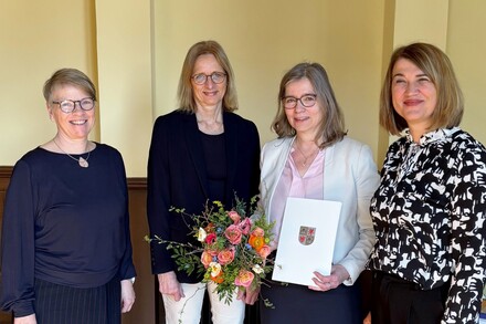 (v.r.n.l.): Justizministerin Jacqueline Bernhardt, die Direktorin des Amtsgerichts Ludwiglust Eva Prüfer, die Präsidentin des Landgerichts Schwerin Monika Köster-Flachsmeyer, Justizstaatssekretärin Babette Bohlen. @JM
