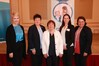 Manuela Schwesig und Stefanie Drese überreichten an Kathrin Meyer (2.v.l.), Bärbel Neumann (Mitte) und Katharina Storm (2.v.r.) die Landespflegemedaille.