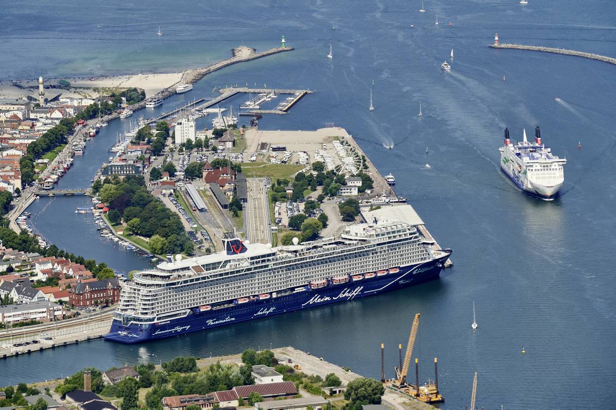 RP FM Beteiligungen Rostock Port Bild 1