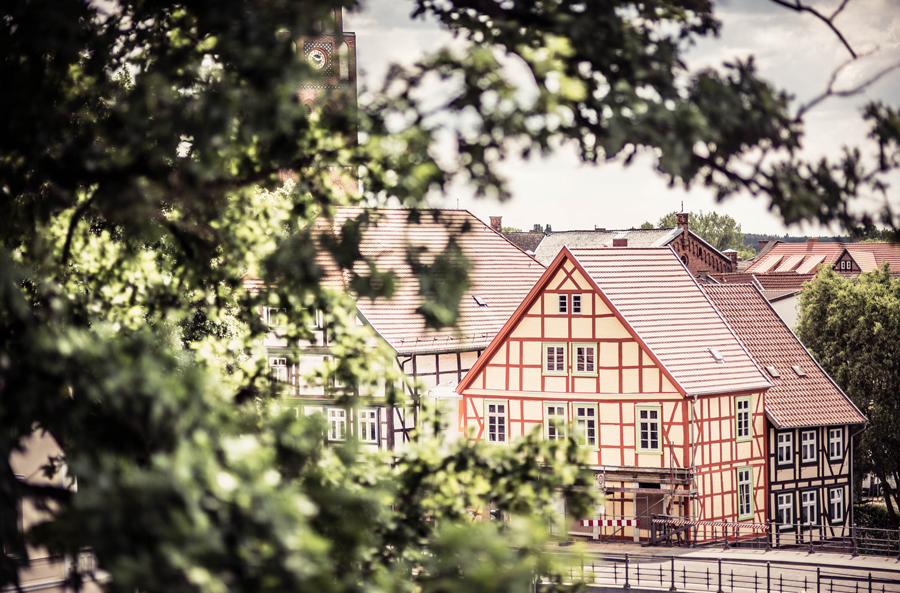 Das „Torwärterhaus“ von Grabow bot im 19. Jahrhundert Torwächtern und Rats- oder Stadtdienern Wohnraum. Nach der Grundsanierung 2016 wird das Bauwerk als Wohn- und Geschäftshaus genutzt.