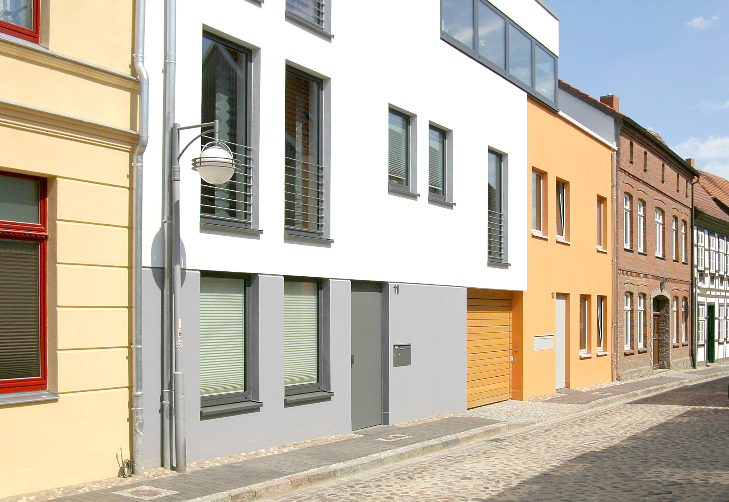 Die Alte Poststraße Nr. 11 und 13 in Teterow