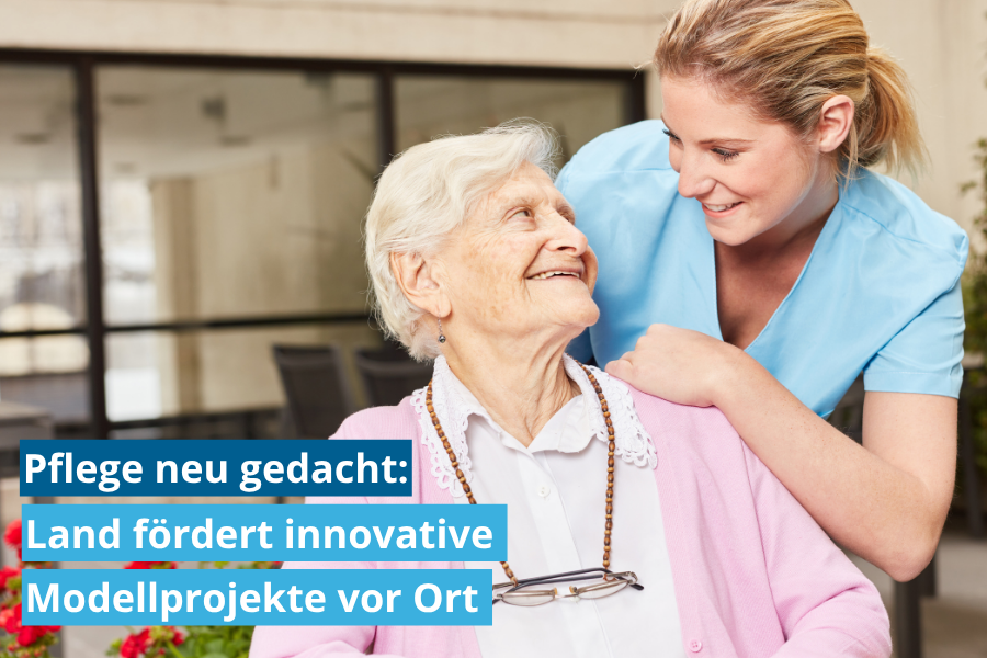 Bild einer älteren Frau mit einer Pflegekraft