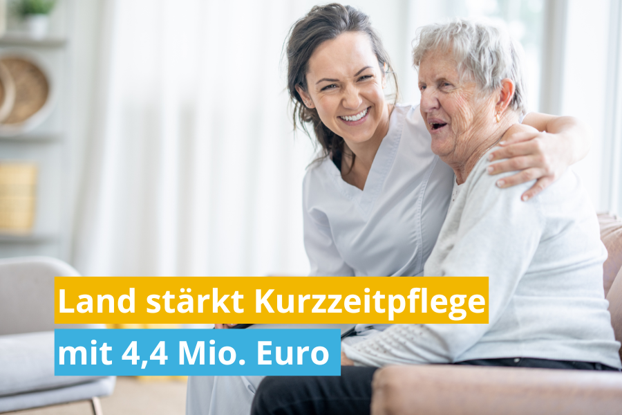 Bild einer älteren Frau und einer Familienangehörigen.