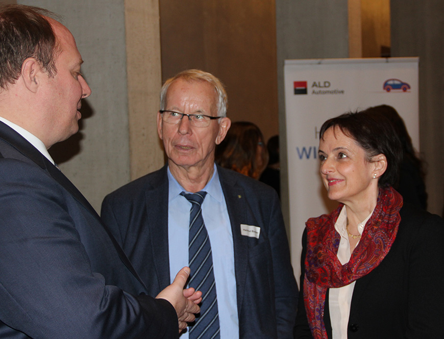Im Gespräch.: Prof. Dr. Helge Braun, Staatsminister im Bundeskanzleramt; Hartmut Bunsen, Sprecher der Interessengemeinschaft und Präsident des Unternehmerverbandes Sachsen; Dr. Pirko Kristin Zinnow, Bevollmächtigte des Landes Mecklenburg-Vorpommern beim Bund