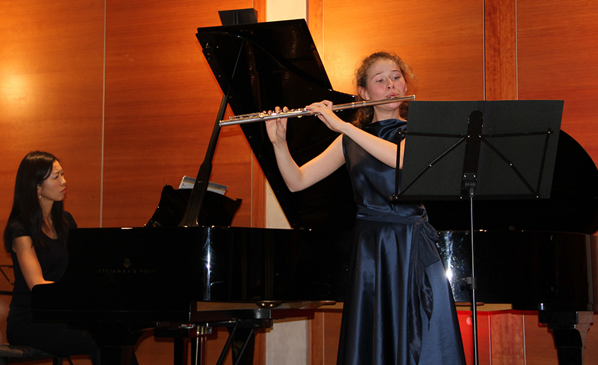 Amelie Möbius, Querflöte, und Wakana Yamazaki, Klavier