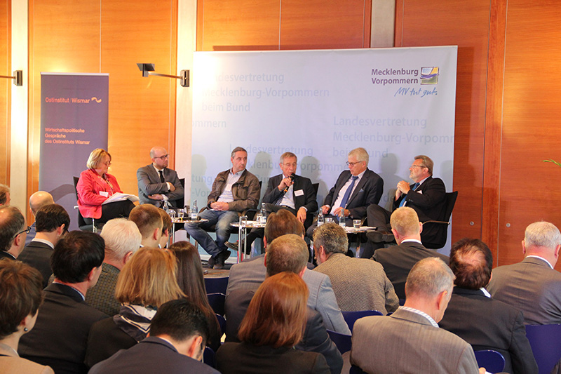 Blick in die 6. Wirtschaftspolitischen Gespräche des Ostinstitutes/Wismar in der Landesvertretung Mecklenburg-Vorpommern