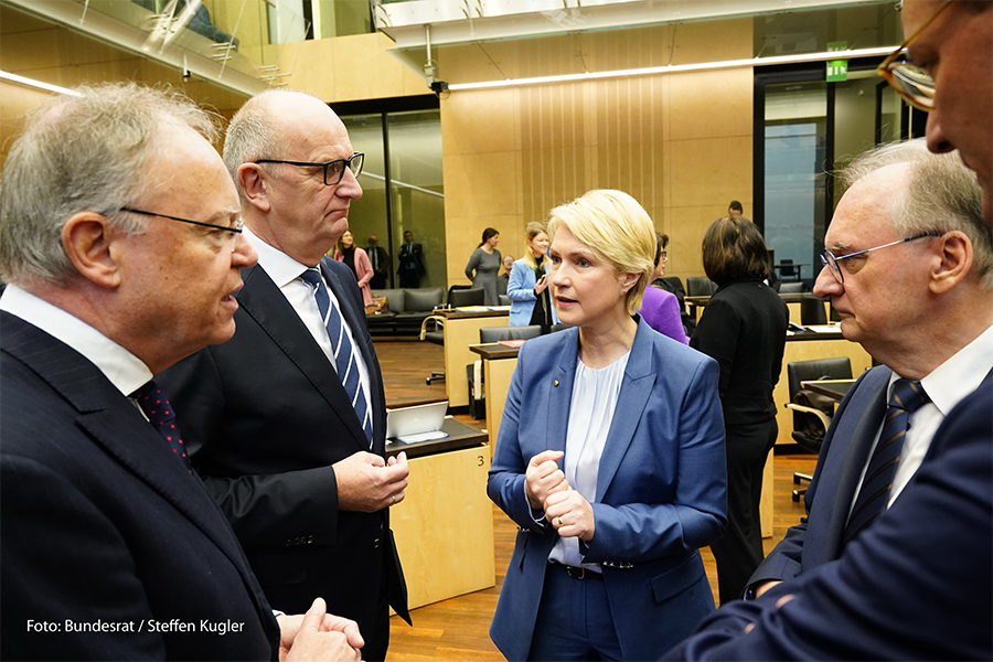 Im Kreise der Kollegen: Ministerpräsidentin Manuela Schwesig mit den Ministerpräsidenten Dietmar Woidke (Brandenburg), Reiner Haseloff (Sachsen-Anhalt) und Stephan Weil (Niedersachsen)