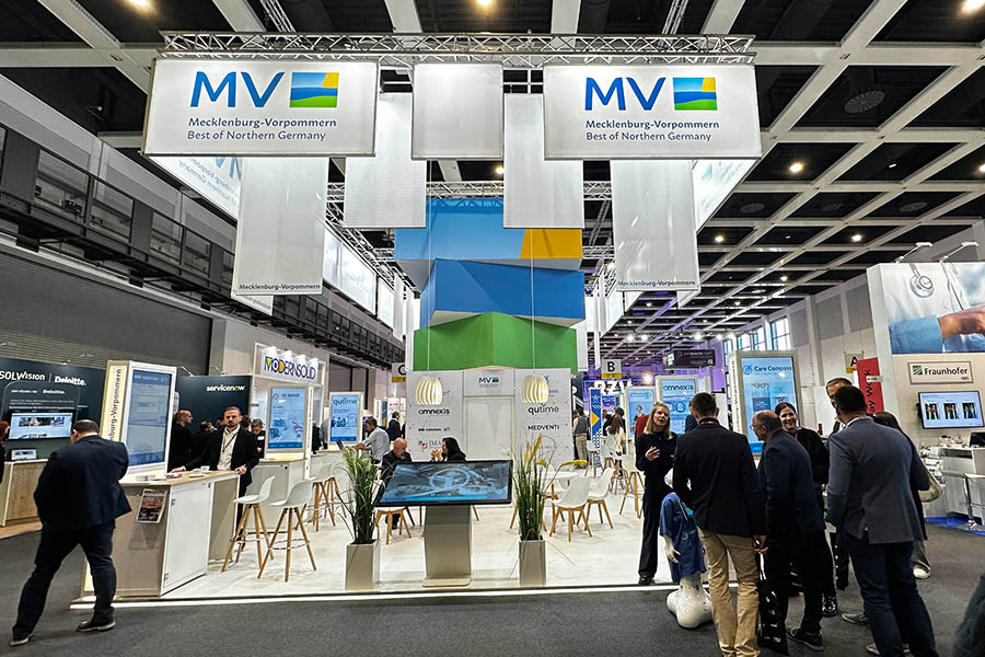 Der Firmengemeinschaftsstand Mecklenburg-Vorpommern auf der Messe DMEA in Berlin Bild: BioCon Valley GmbH Der Firmengemeinschaftsstand Mecklenburg-Vorpommern auf der Messe DMEA in Berlin