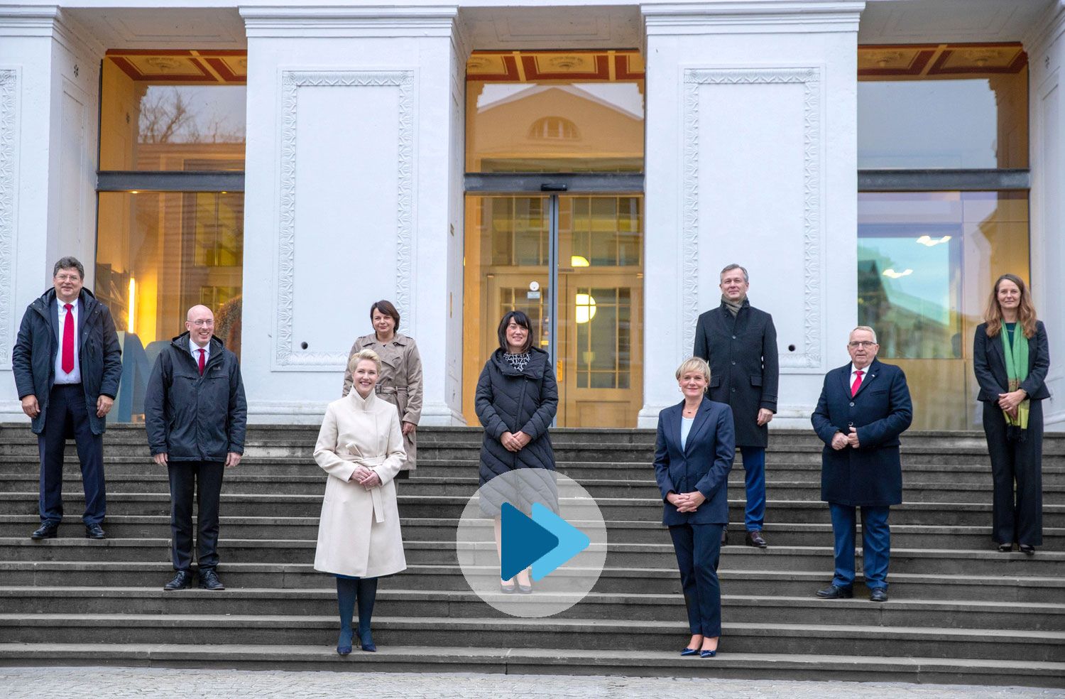 Video starten: RP Service Video 100-Tage-Bilanz