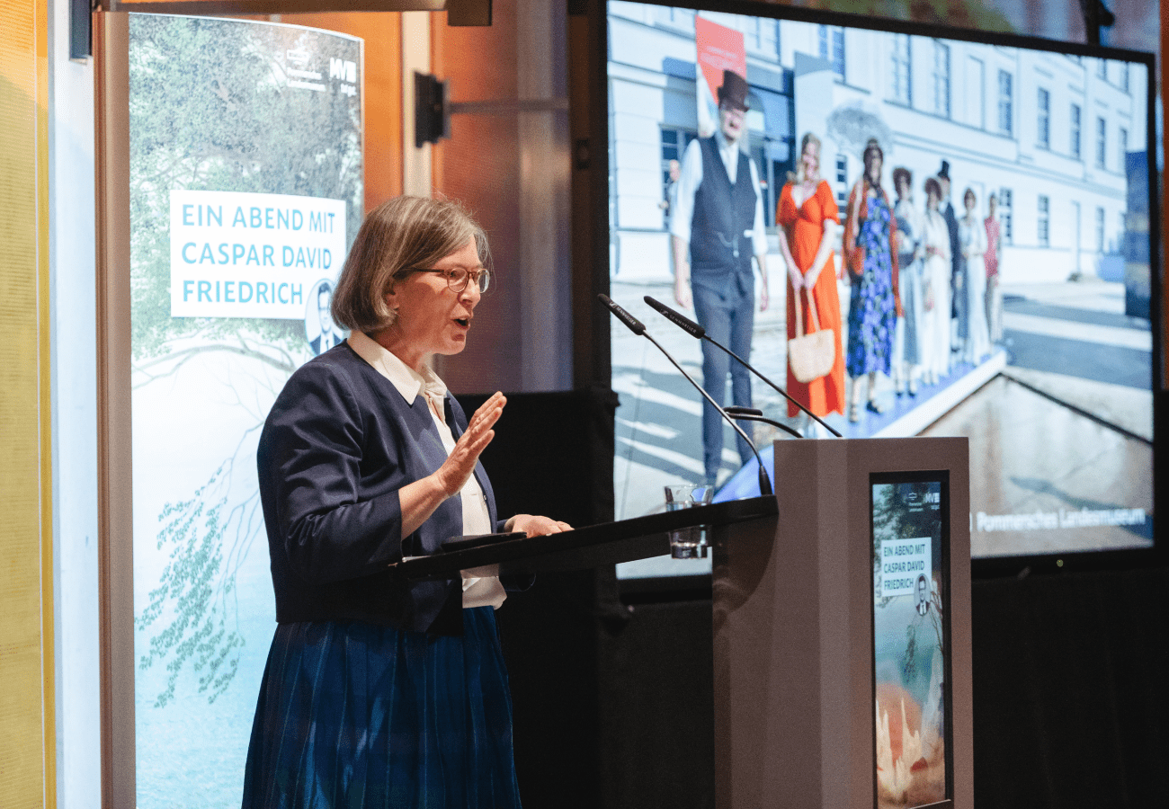 Dr. Ruth Slenczka, Direktorin des Pommerschen Landesmuseums, spricht zu den aktuellen Friedrich-Ausstellungen.